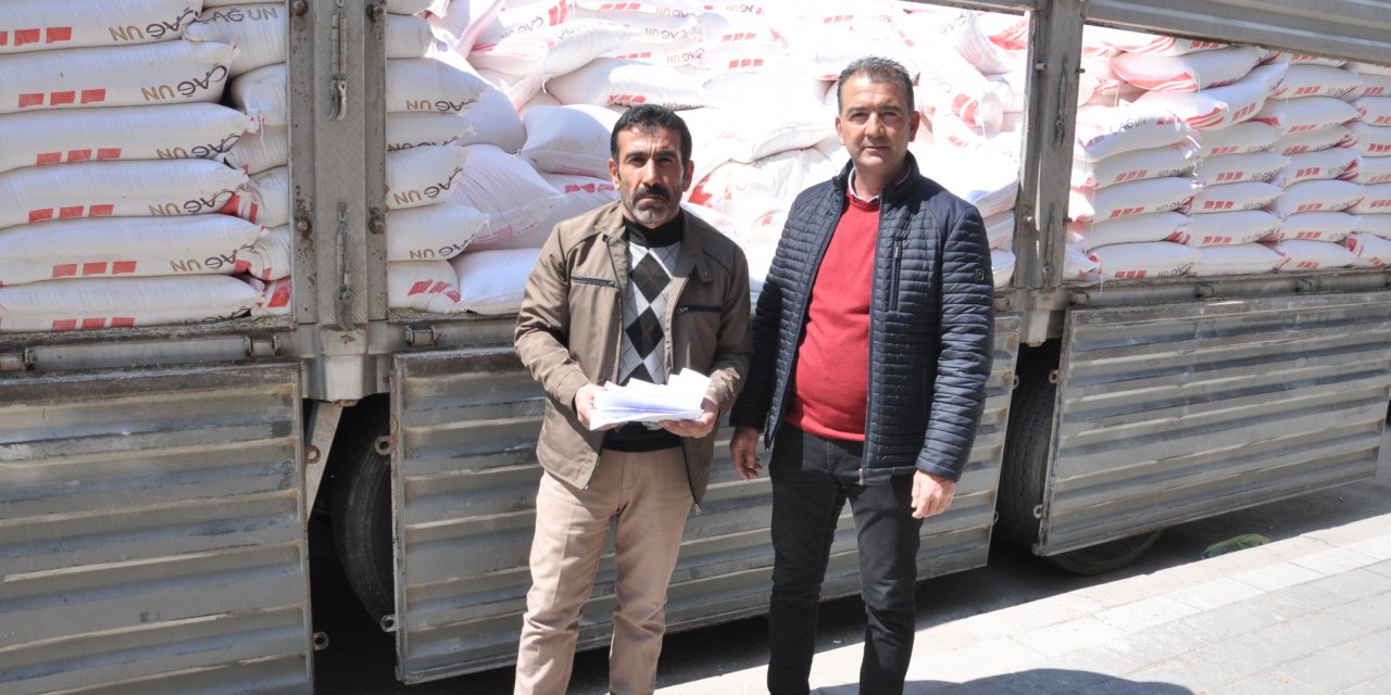 Yozgatlı iş insanı Suat Öztürk, 1000 torba un dağıttı