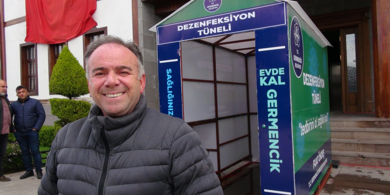 Aydın'da iki belediyenin girişlerine dezenfektan tüneli kuruldu