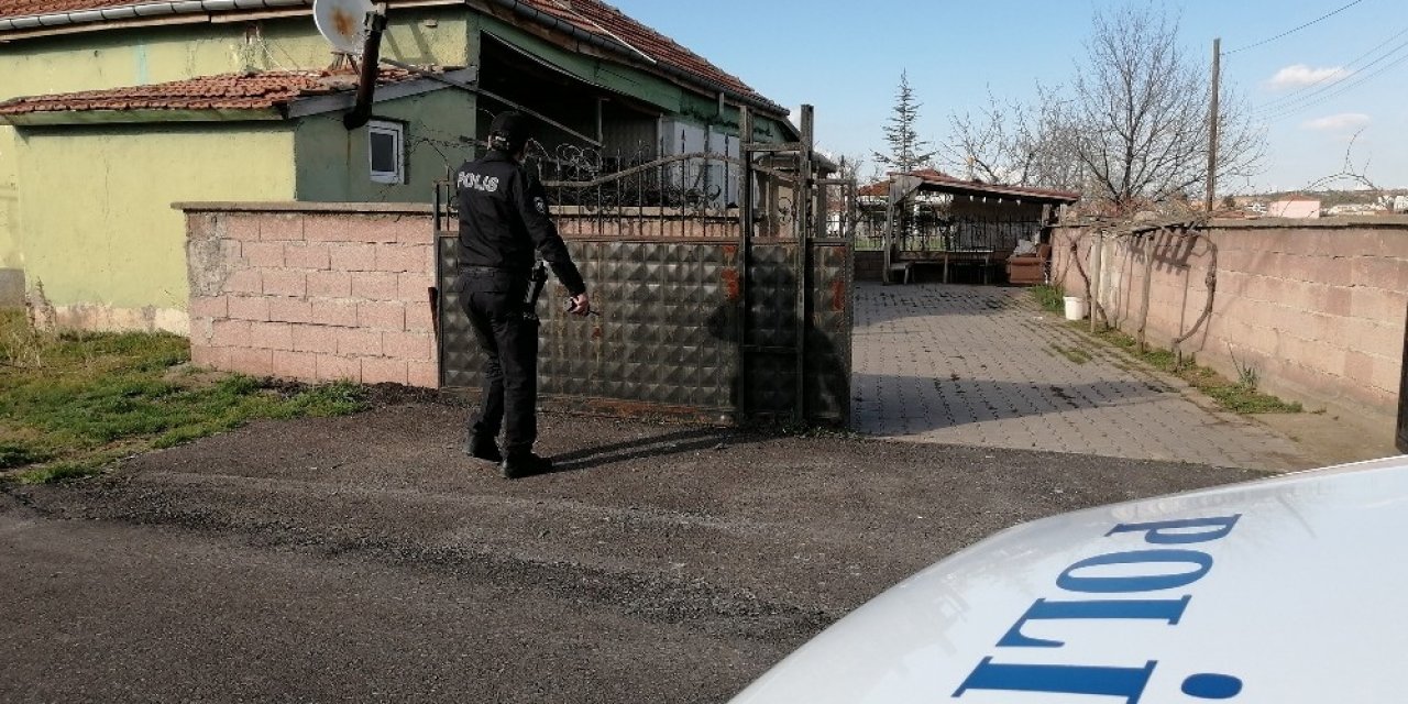 Üvey kardeşlerini bıçaklayan genç tutuklandı