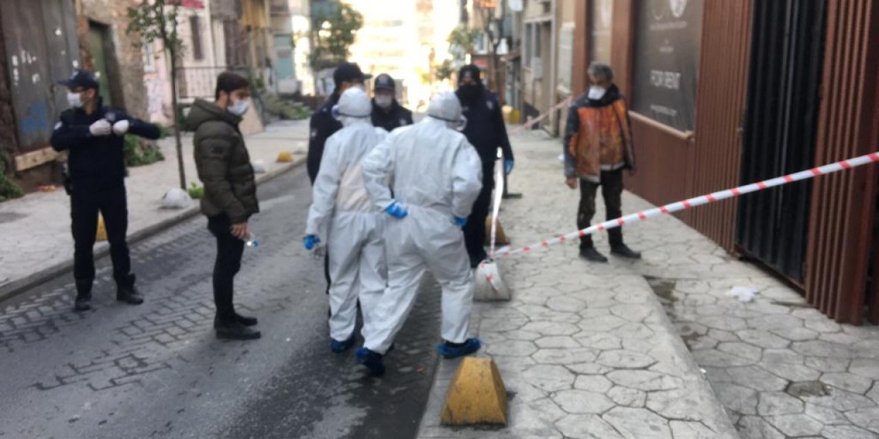Beyoğlu'nda koronavirüs şüphesiyle kaldırıldığı hastaneden kaçan kişi yakalandı