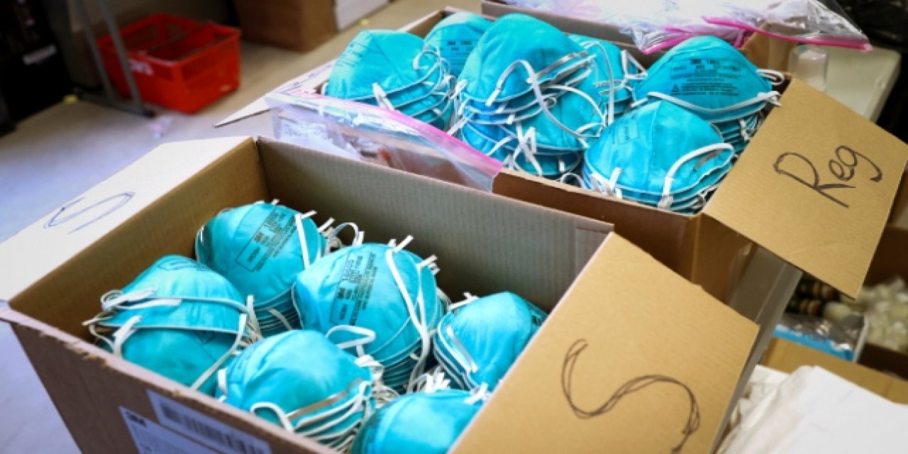 Almanya'nın satın aldığı maskelere ABD el koydu!