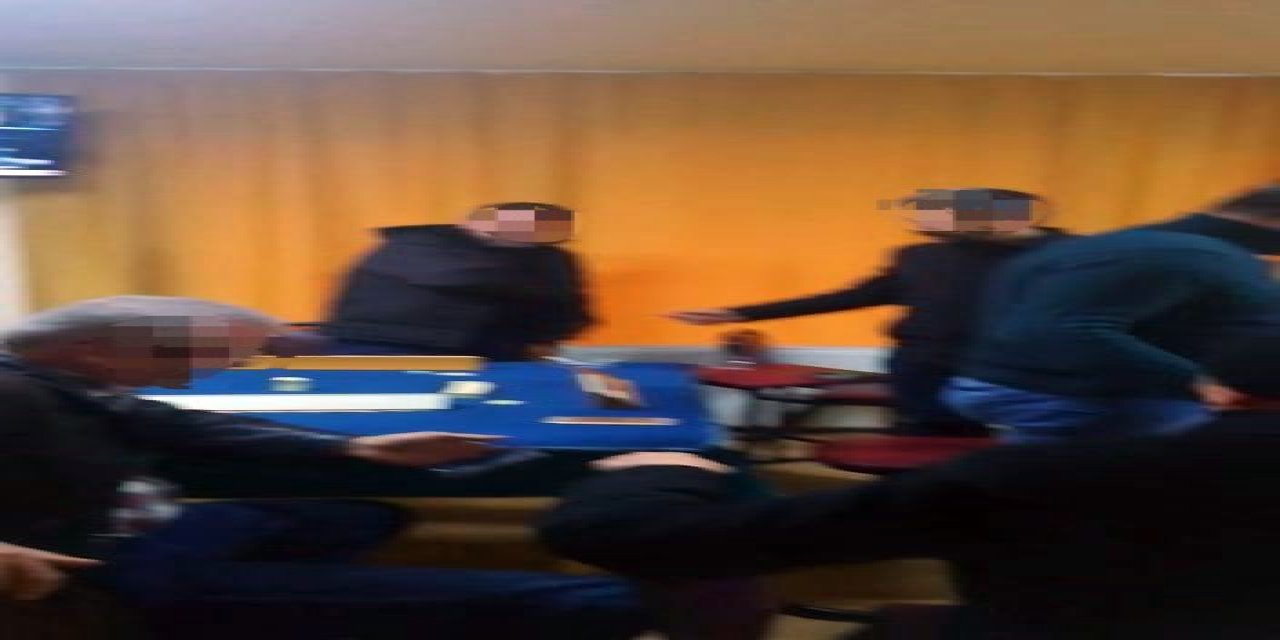 Sosyal mesafe kuralına uymayıp oyun oynayan 11 kişi yakalandı
