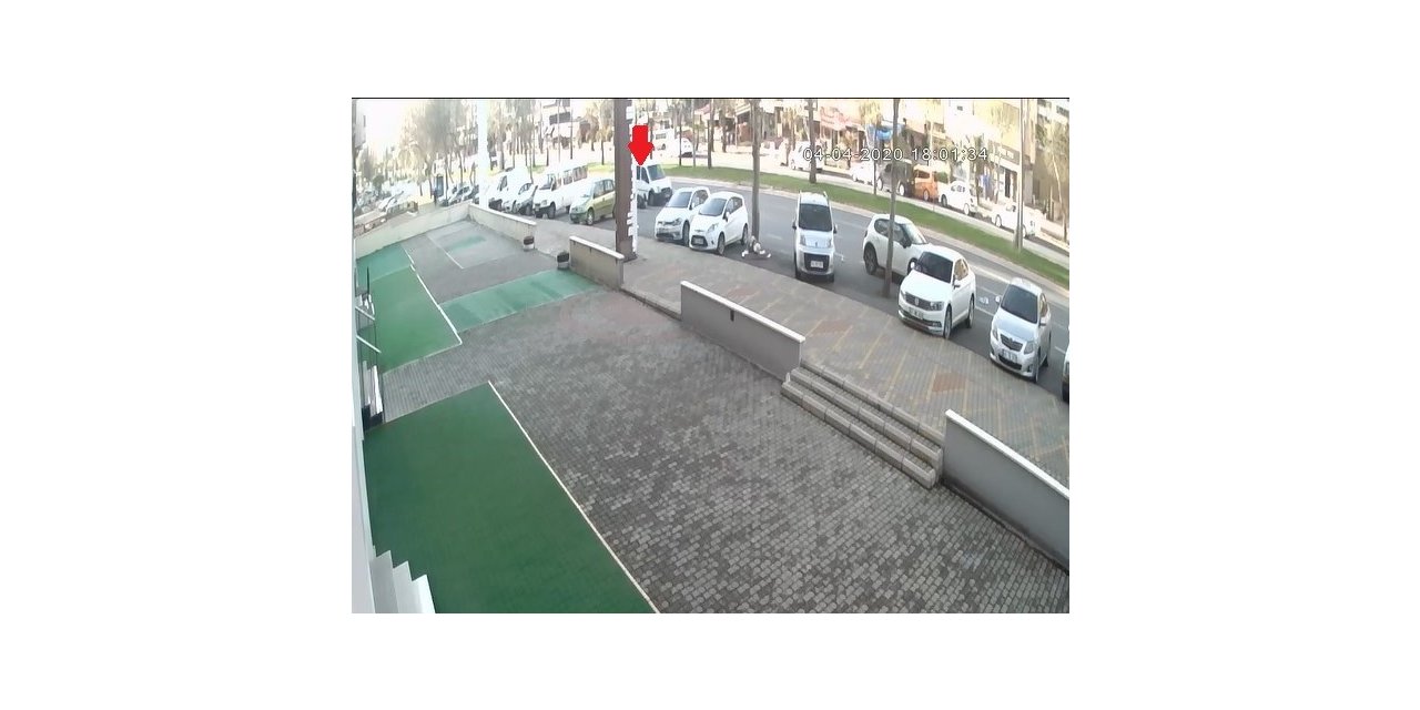 Polis memurunun ölüğü kaza kamerada