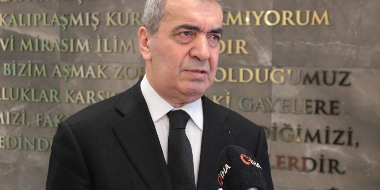 Atılım Üniversitesinde Prof. Dr. Saygılıoğlu, Covdi-"19 salgının Türkiye ve dünya ekonomisi üzerindeki etkilerini anlattı