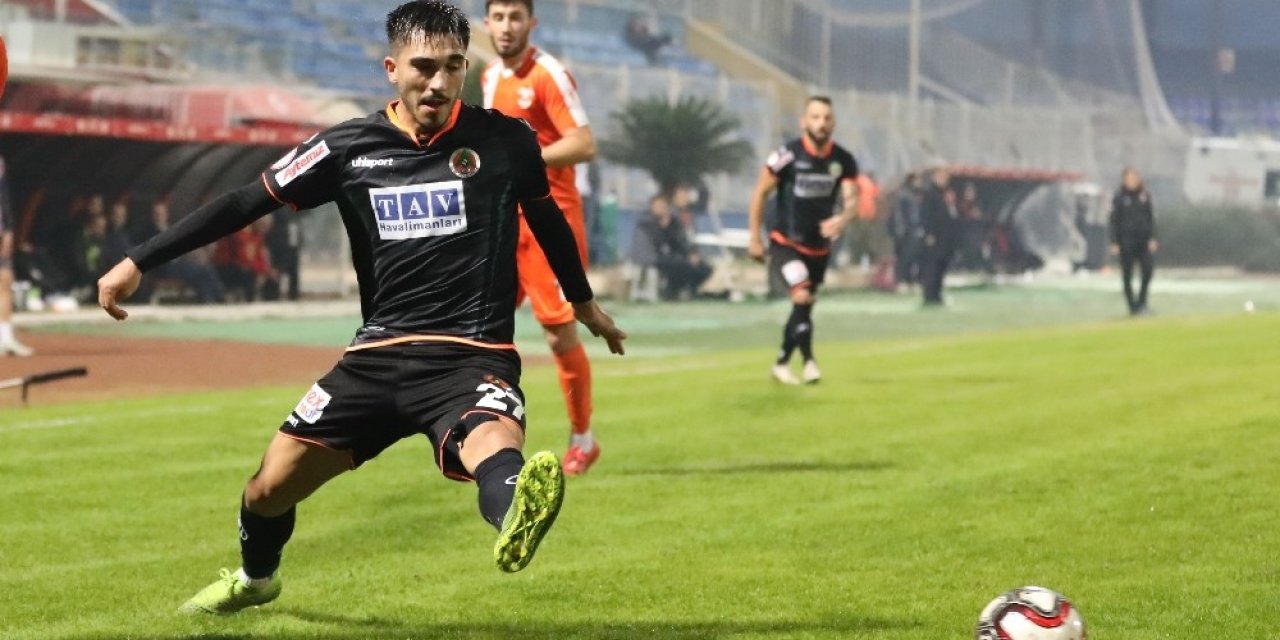Alanyaspor’da Umut Güneş, sokağa çıkma yasağına giren tek oyuncu oldu