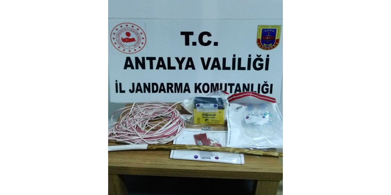 Alanya’da sit alanında kaçak kazı yapan 4 şüpheli suçüstü yakalandı