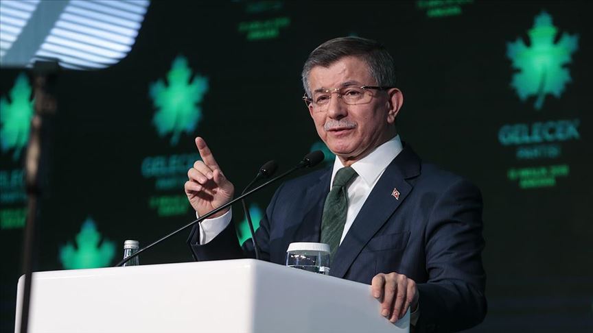 Davutoğlu sağlık çalışanlarının şartları iyileştirilsin!