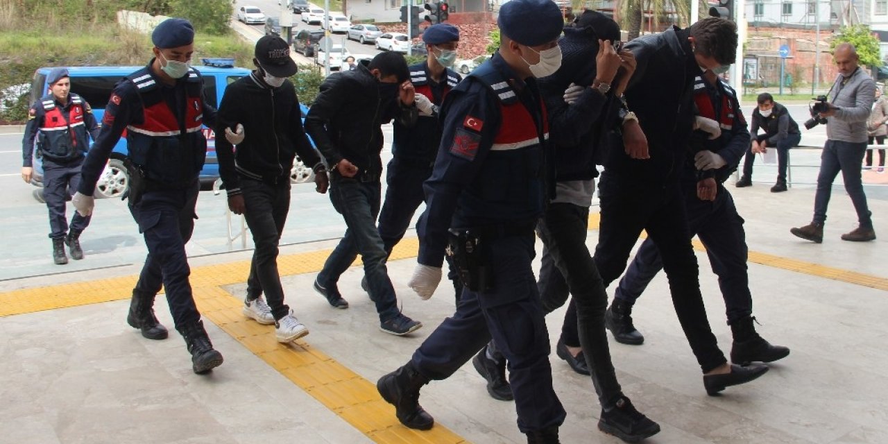 Kongo’dan okumaya gelen üniversite öğrencisi kaçak kazıda yakalandı