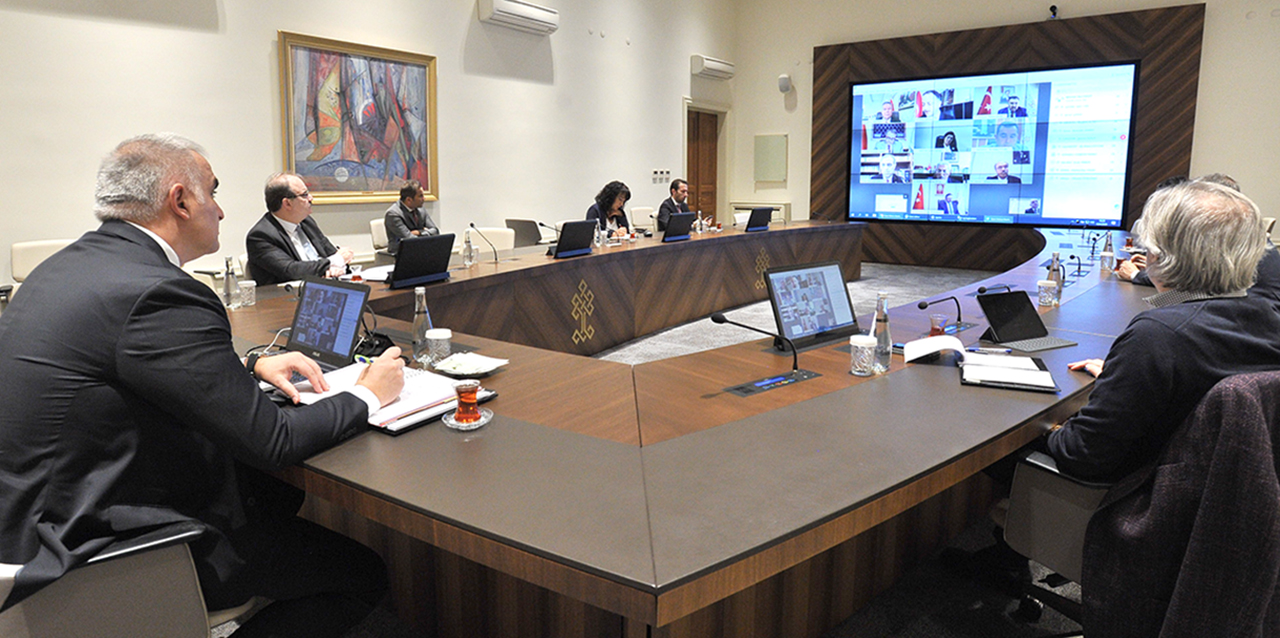 Bakan Ersoy, İl Kültür ve Turizm Müdürleriyle video konferans yaptı
