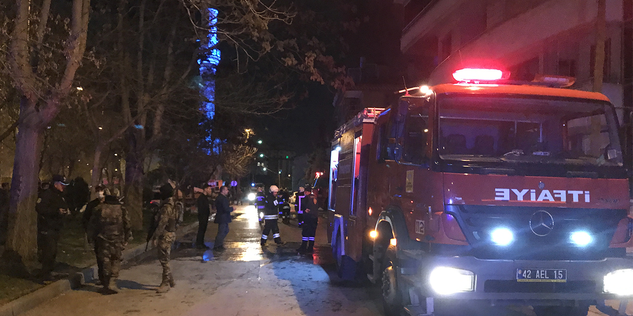 Konya'da korkunç olay: Annesini rehin aldı! Evini kundakladı! Polise ateş açtı