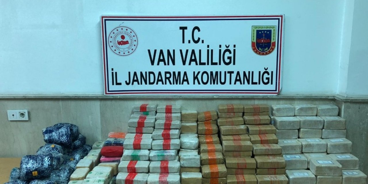 (Düzeltme) Van’da 216 kilo uyuşturucu ele geçirildi