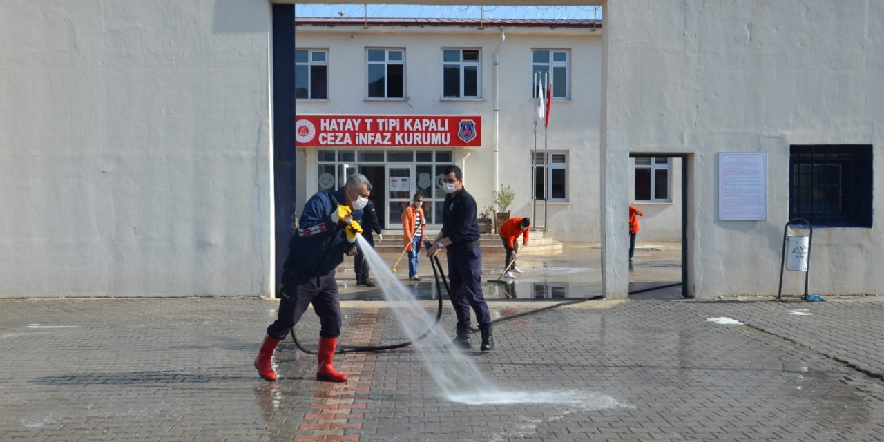 Hatay'daki ceza infaz kurumlarında Kovid-19'a karşı sıkı tedbirler alındı