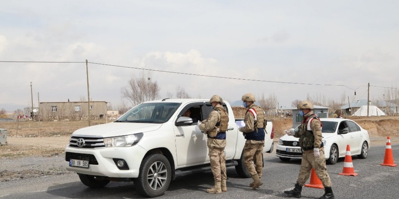 Başkale’de korona virüsü önlemleri