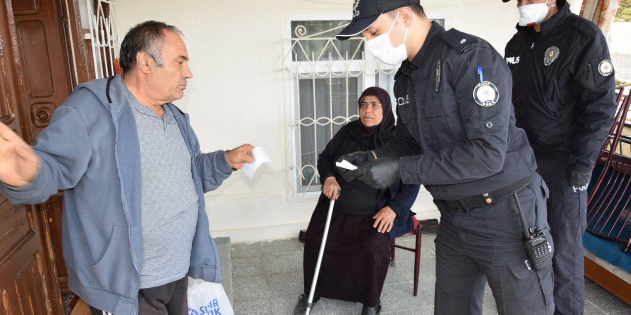 Konyalı yaşlı çiftten anlamlı destek