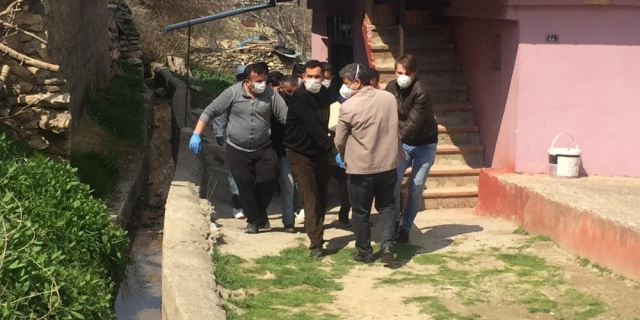 Yaşlı çift sobadan zehirlenerek hayatını kaybetti