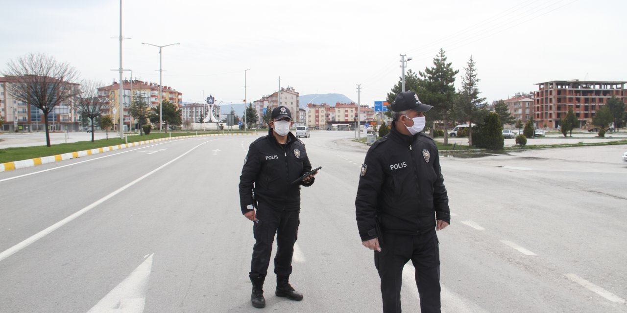 Beyşehir'de koronavirüs tedbirlerine uymayan kişilere ceza yağdı