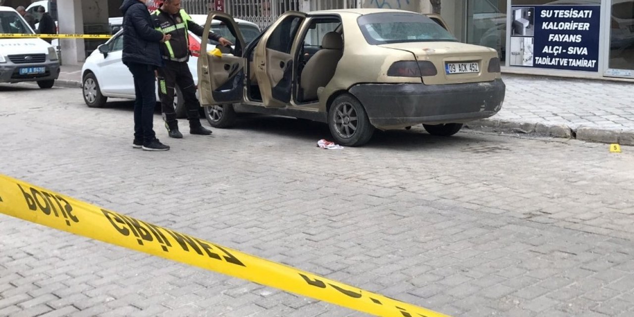 Kuşadası’nda kuzenlere silahlı saldırı: 1 ölü, 1 yaralı
