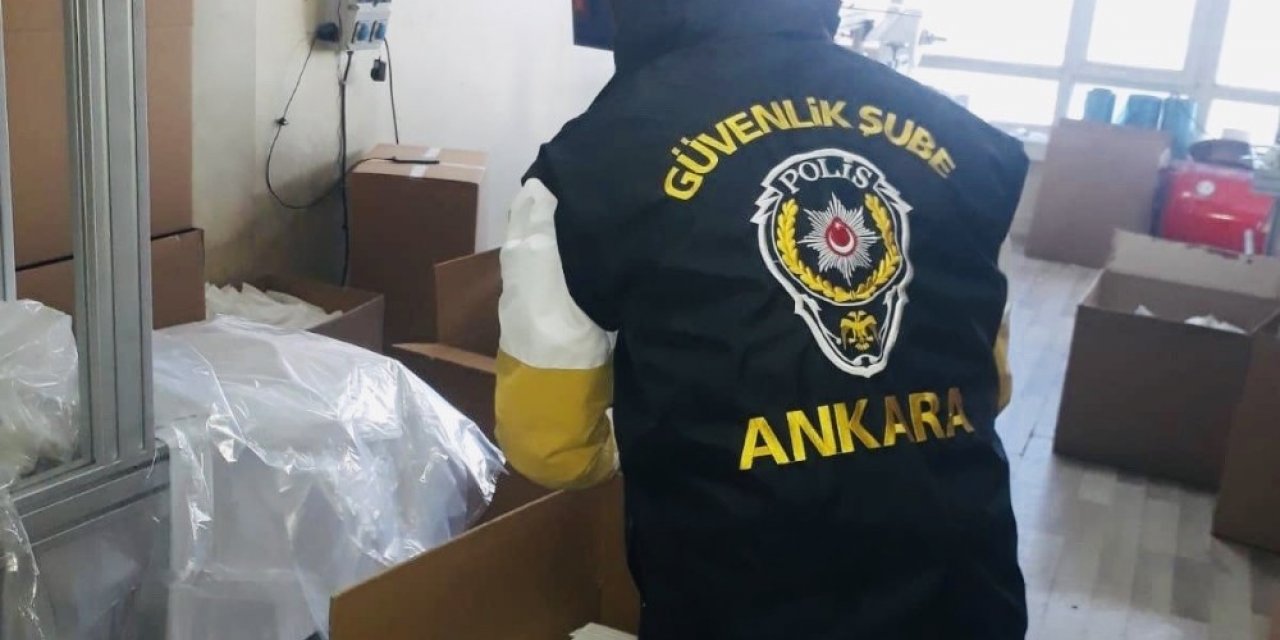 Ankara'da 30 bin kaçak maske ele geçirildi