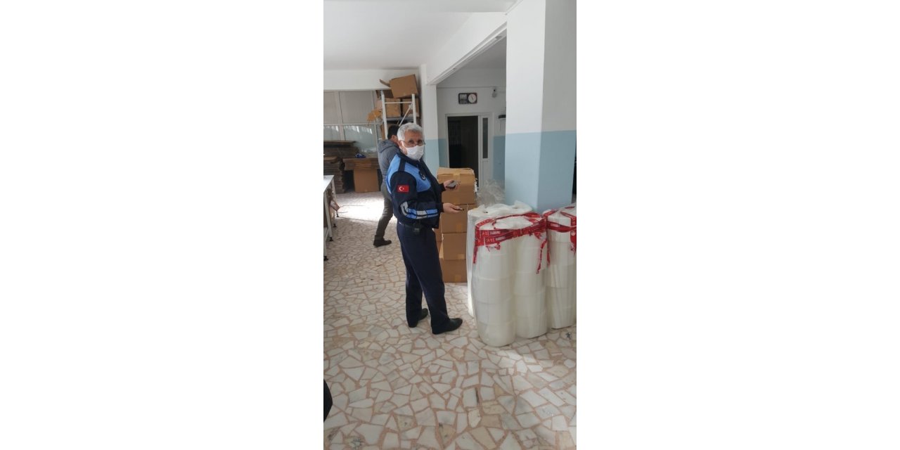 Maltepe’de kaçak maske operasyonu