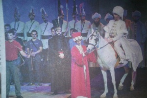 Fatih'i işkenceci gösteren opera