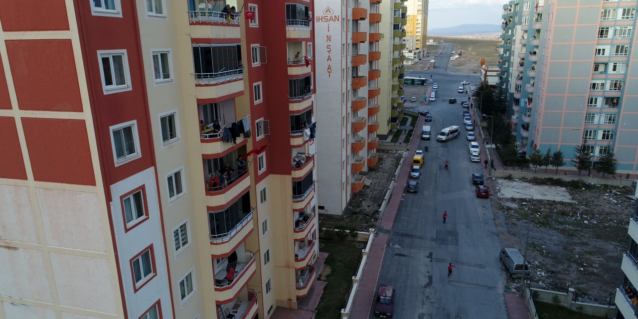 "Hayatı eve sığdıranların" neşesi oldular