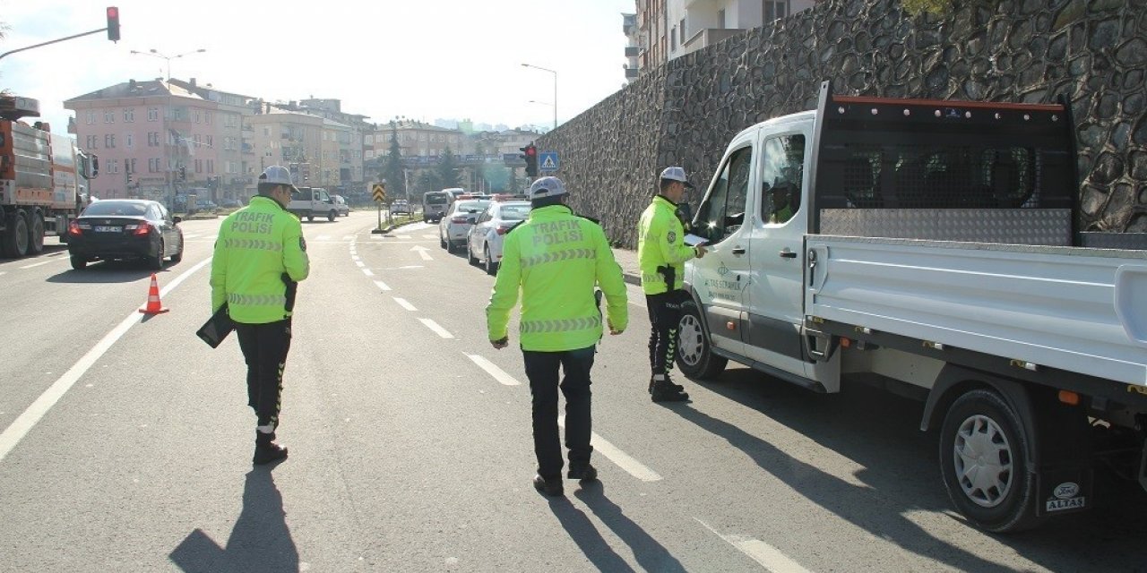 Ordu’da azalan trafiğe rağmen 580 araca hız sınırını aşmaktan ceza
