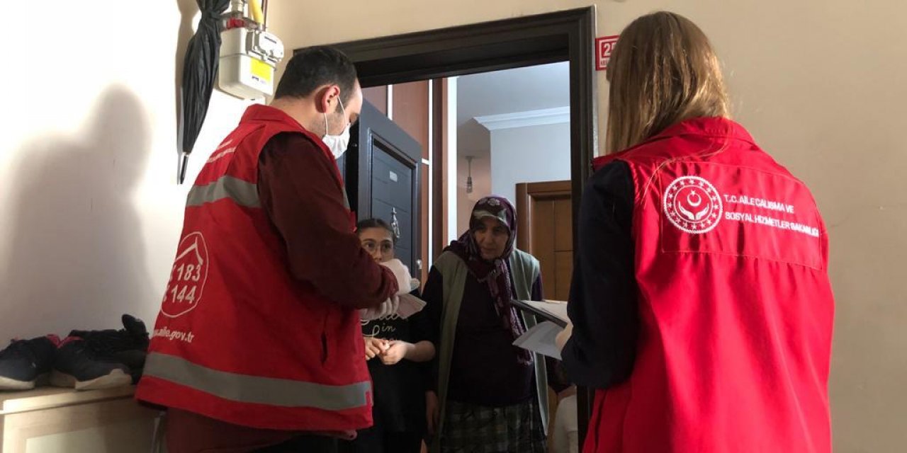 Emine nine ve torunundan Milli Dayanışma Kampanyası'na destek