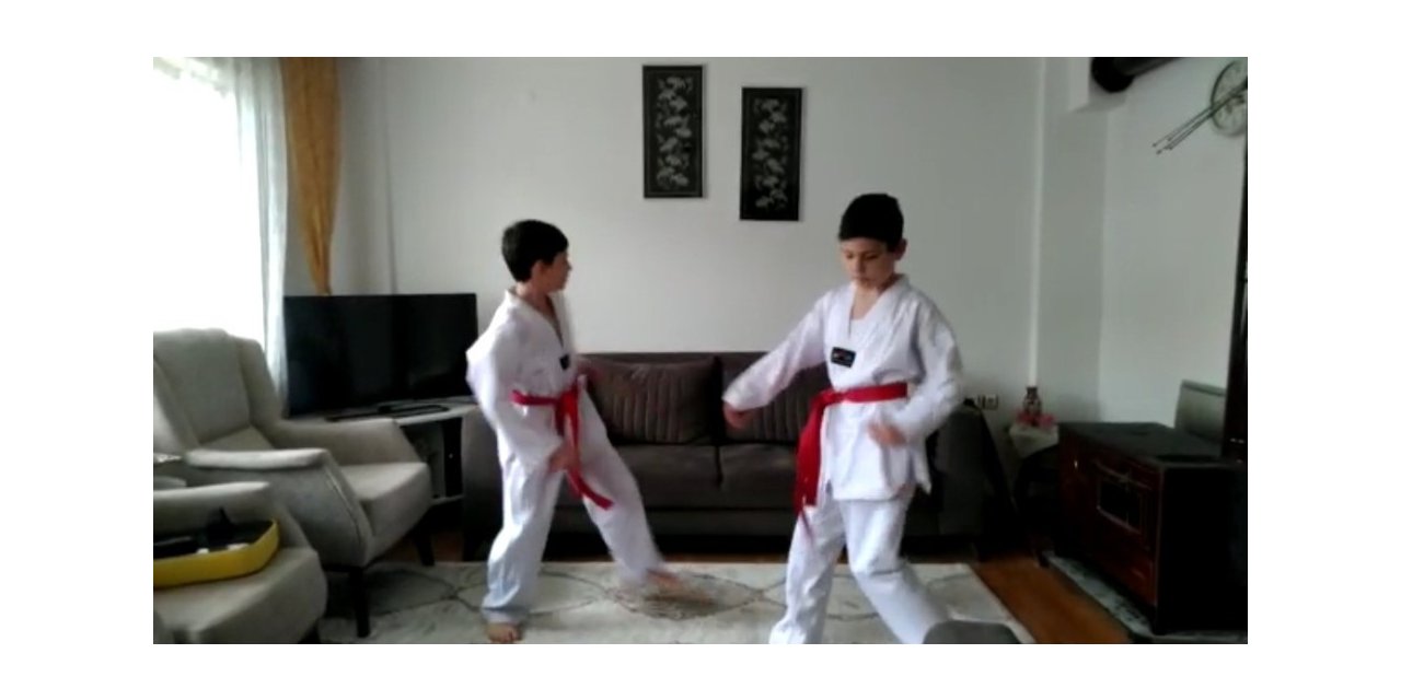 Yunusemreli tekvandocular ’uzaktan’ antrenman yaptı