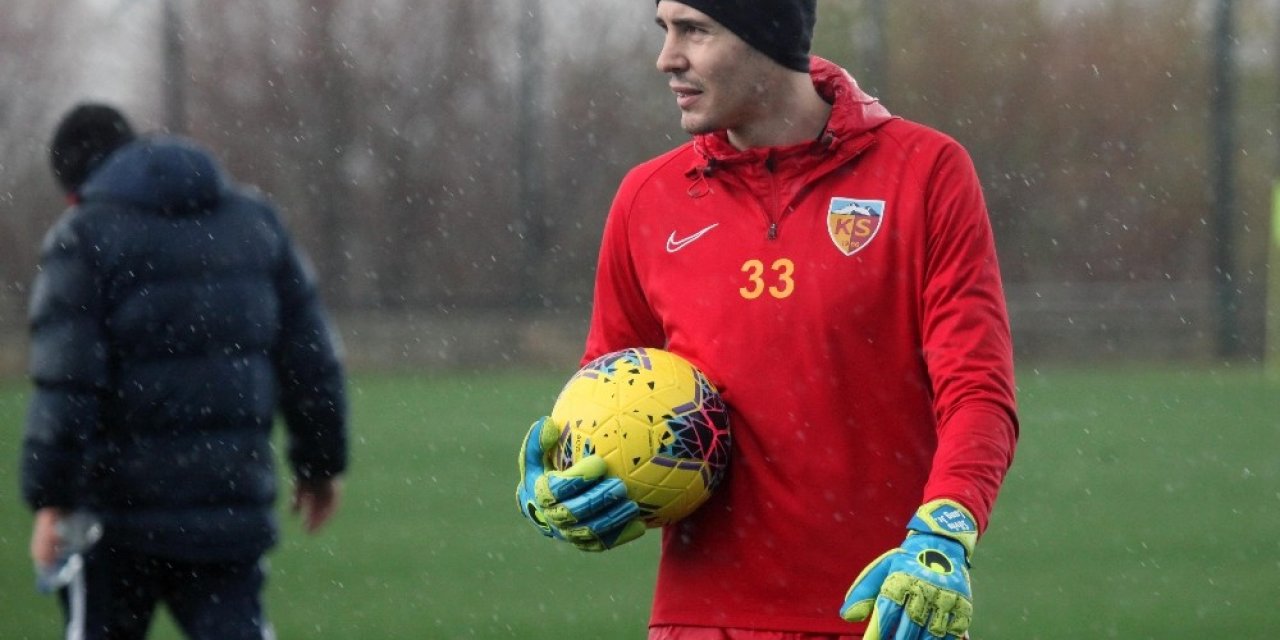 Kayserispor kalecisi Silviu Lung: