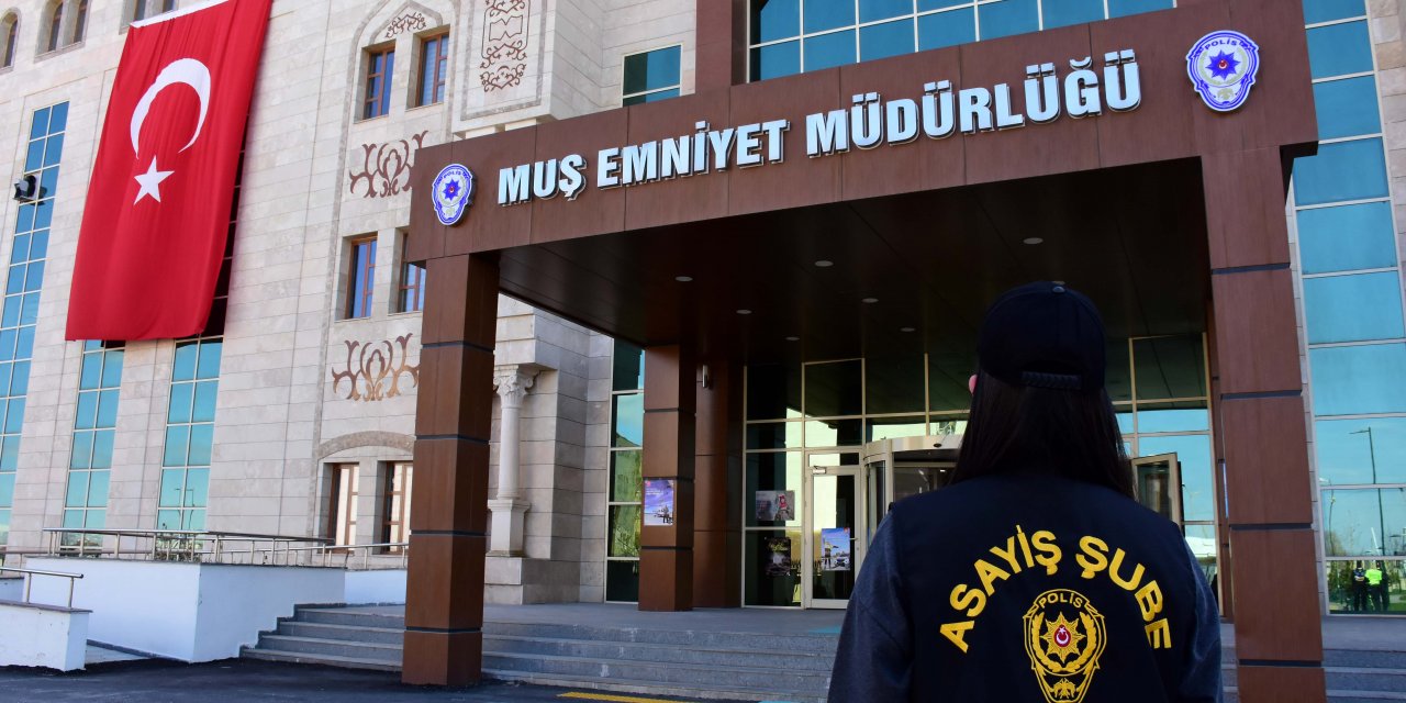 Emniyet teşkilatının göz bebeği kadın polisler bu zorlu günlerde de suçlulara göz açtırmıyor