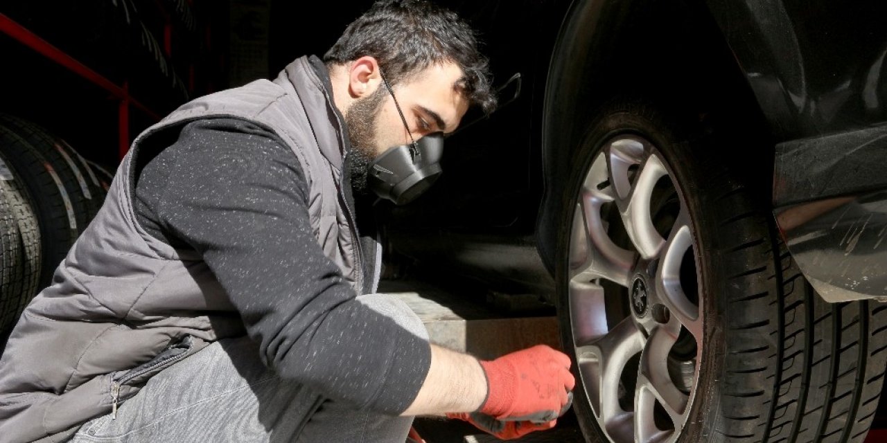 Sokağa Çıkma Kısıtlamasında Konya'da Nöbetçi Petrol Ve Oto Lastikçiler Belli Oldu