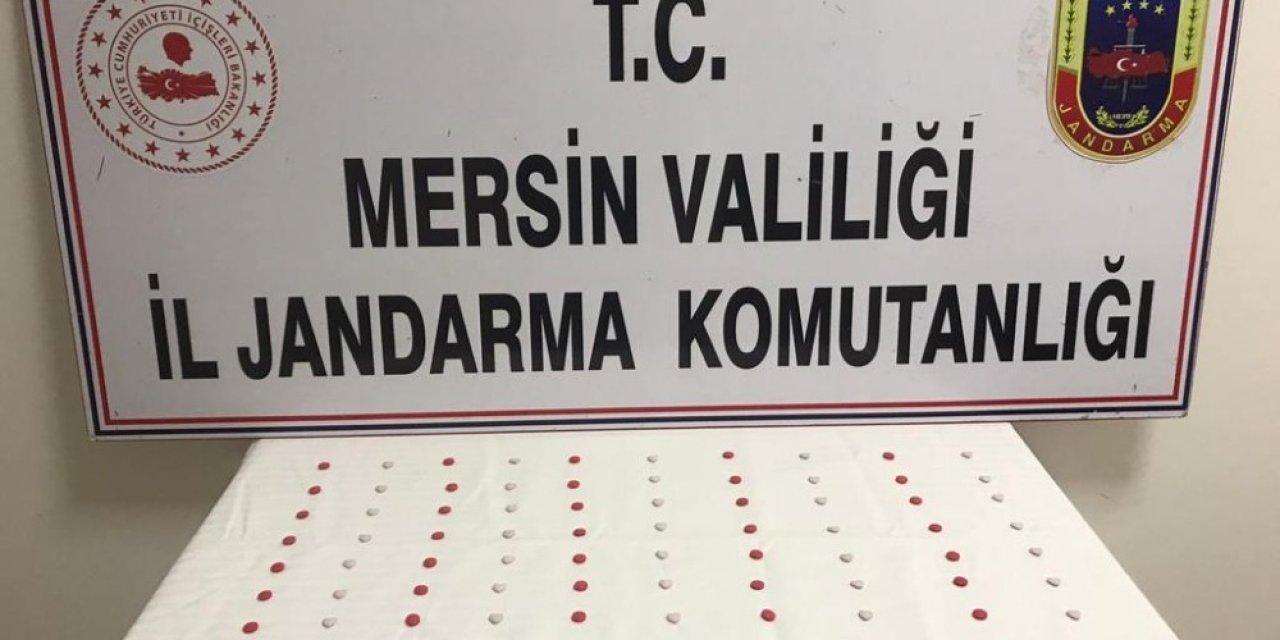 Şüpheli şahsın üzerinde 94 adet uyuşturucu hap ele geçirildi
