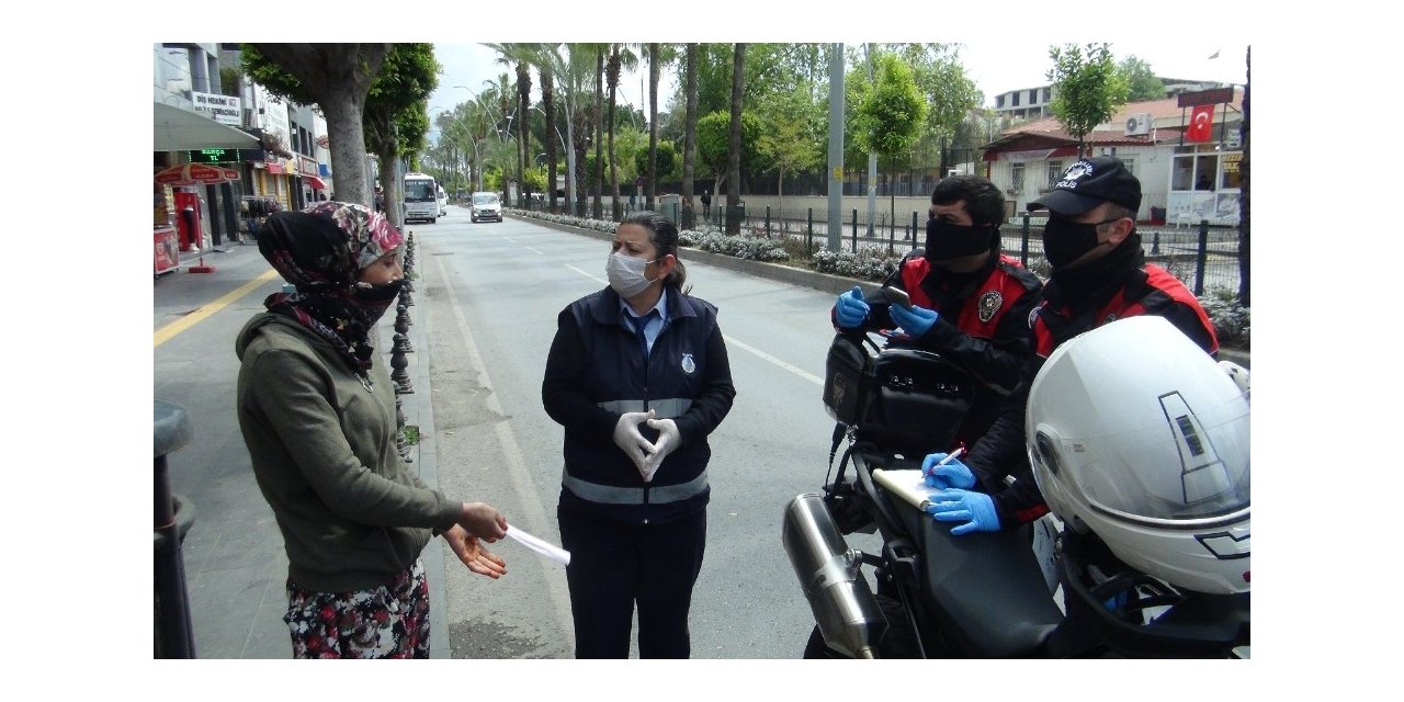 Sosyal mesafeyi hiçe sayıp saç başa kavga eden dilenciler bugün dilenirken yine polise yakalandı