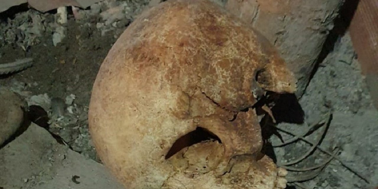 Çatı katında kafatası bulundu