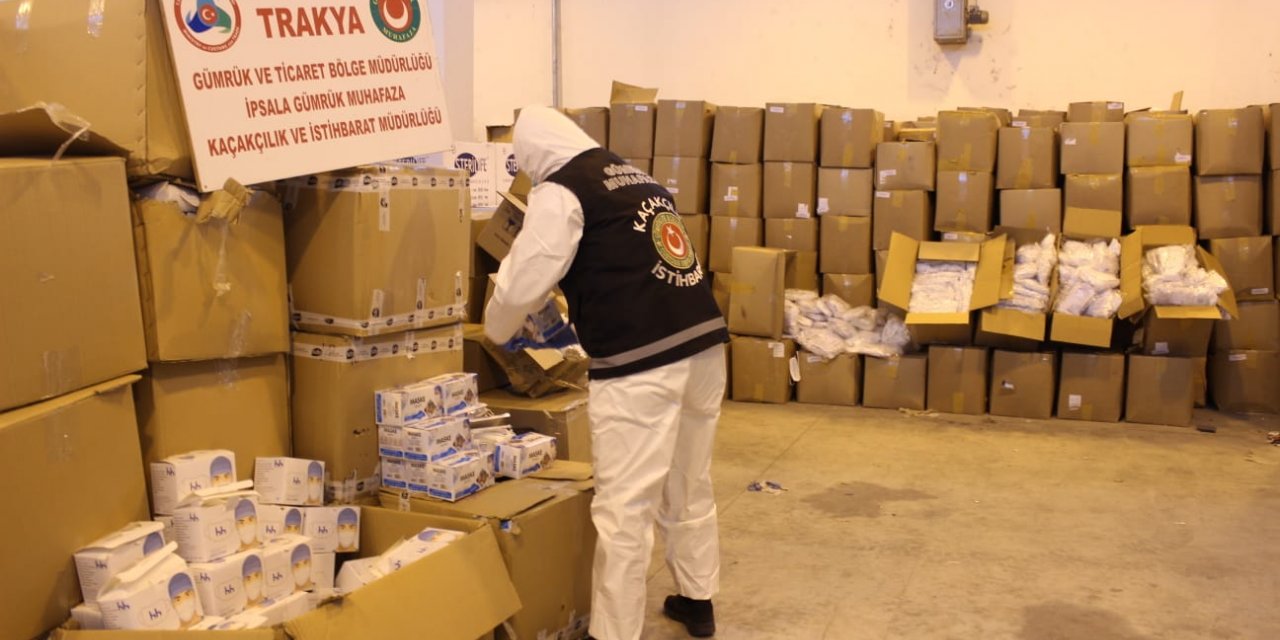 İpsala Sınır Kapısı'nda tırda 767 bin tıbbi maske ele geçirildi