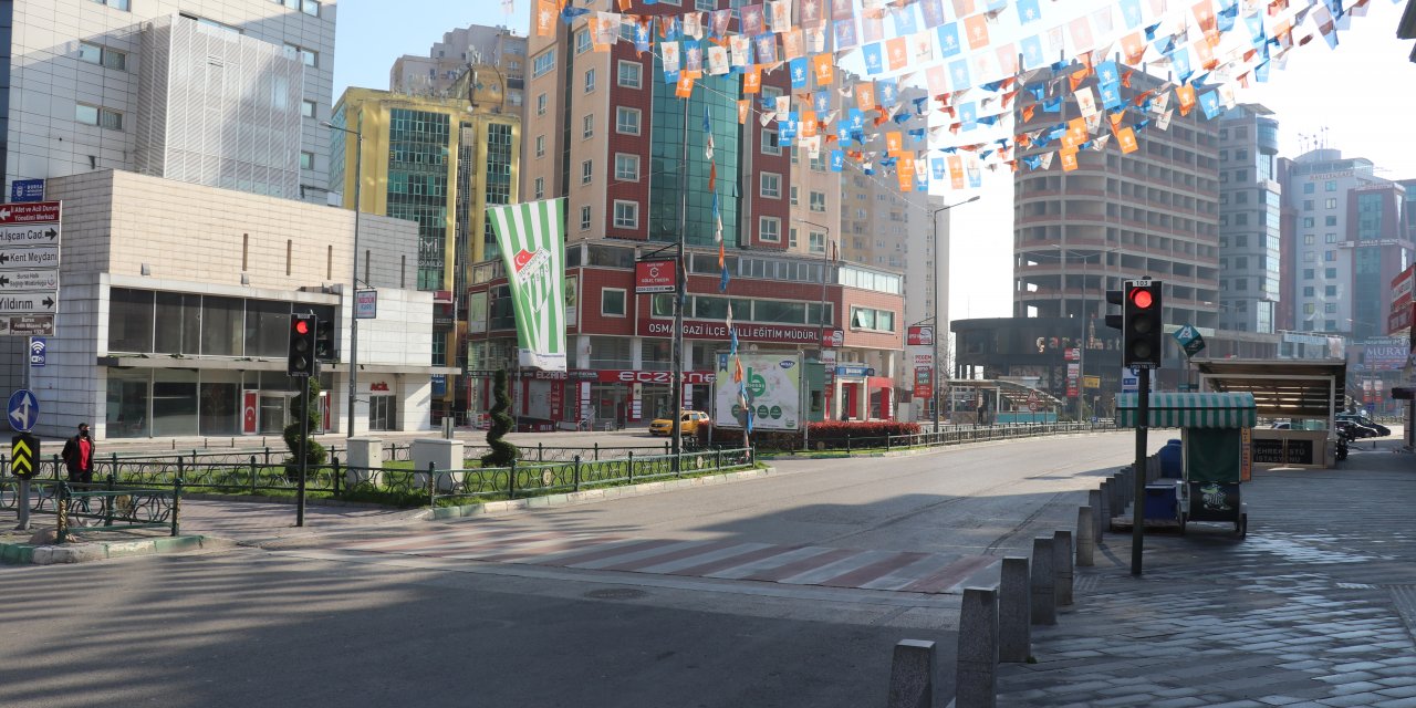 Yurt genelinde 'Evde kal' çağrısına büyük oranda uyuluyor