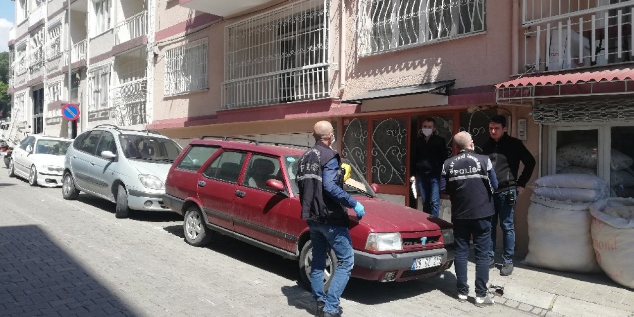 Dedesinin silahıyla oynarken kız kardeşini yaraladı