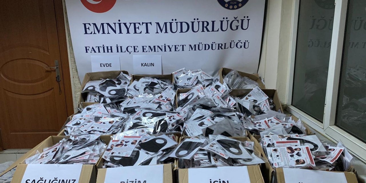 Fatih'te kaçak üretilen maskelere el konuldu