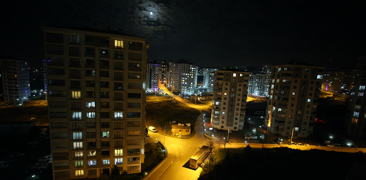 Sokağa çıkma yasağı başladı! 31 il sessizliğe büründü