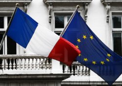 O iddialar iki bakanı istifa ettirdi