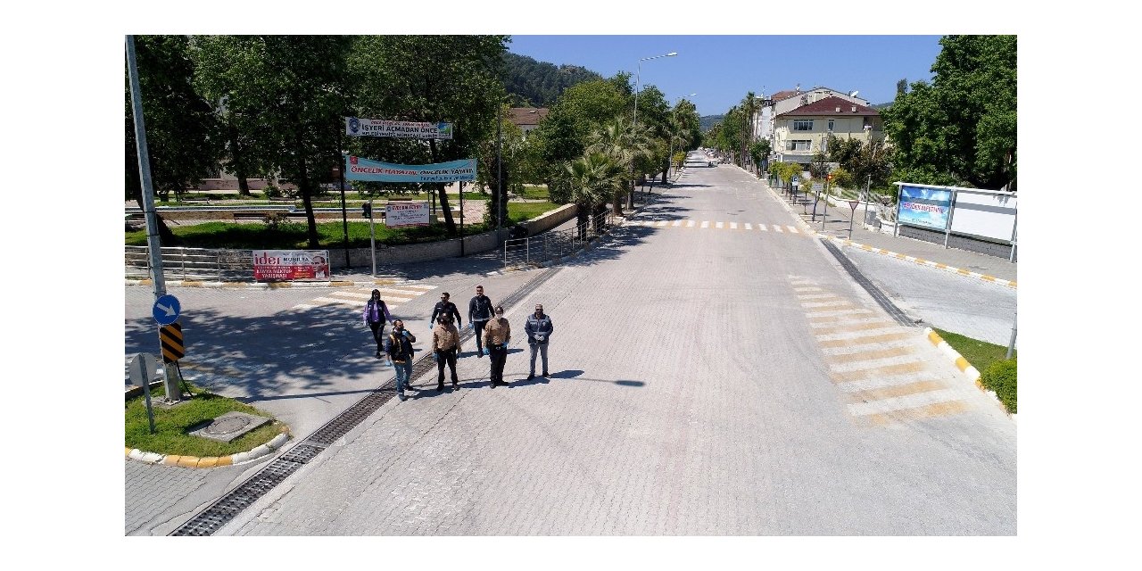 Fethiye’de sokağa çıkma yasağını ihlal eden 40 kişiye para cezası kesildi
