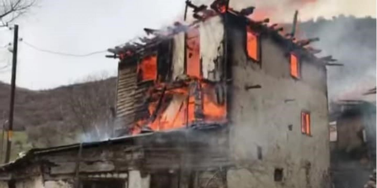 Kızılcahamam’da korku dolu anlar! 6 ev ve samanlık alev alev yandı