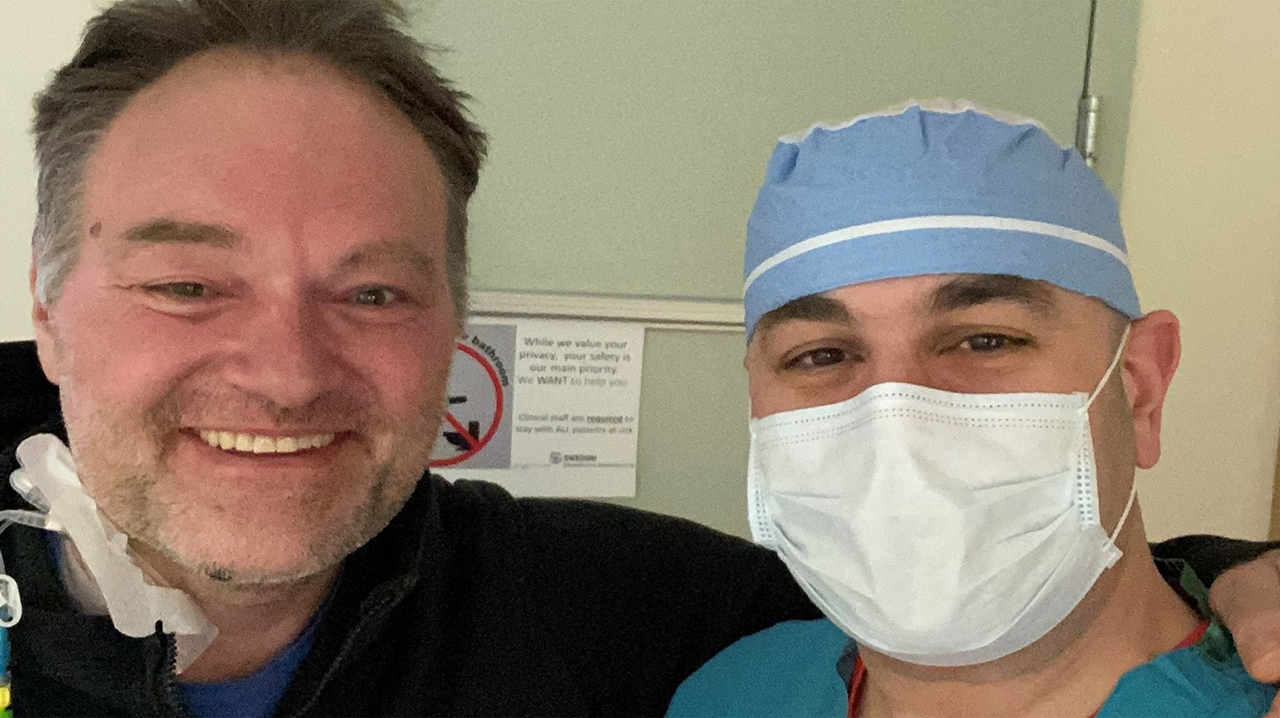 Koronavirüslü doktor deneysel tedaviyle hayata döndü