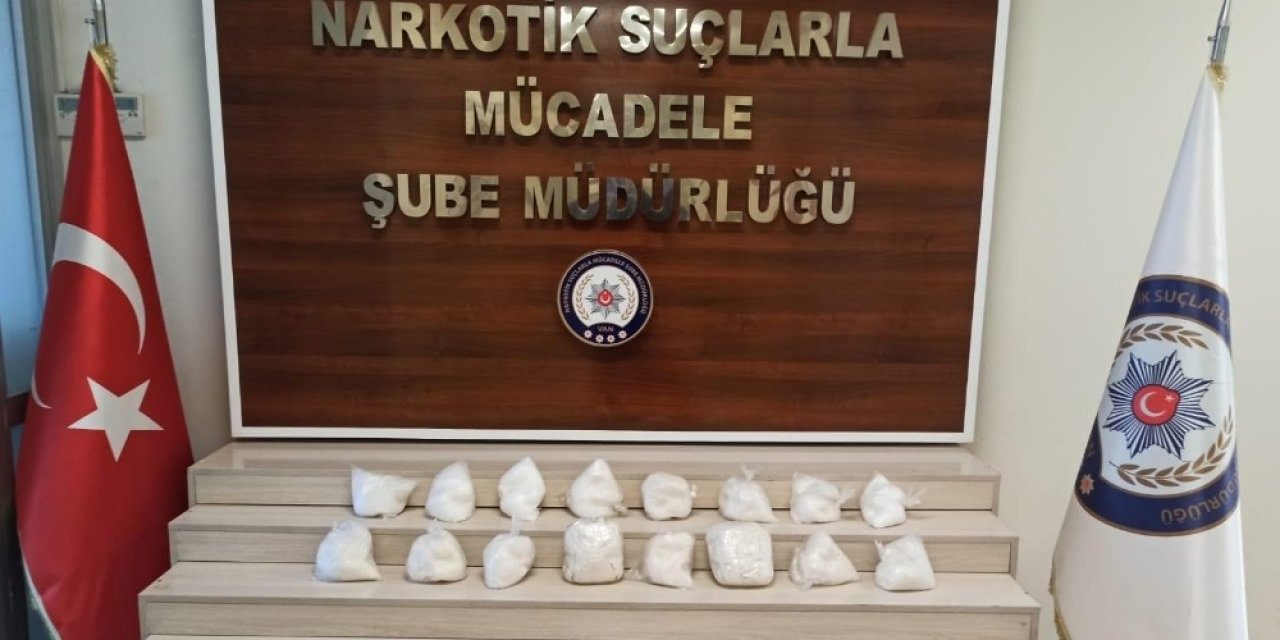 Van'da uyuşturucuyu polis köpeği Zeyna buldu