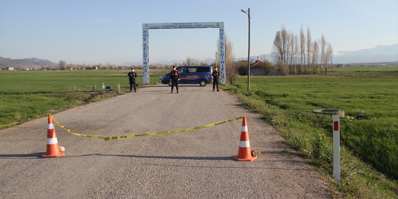Konya Beyşehir Esence'de koronavirüs karantinası devam ederken yeni vakalar da ortaya çıktı