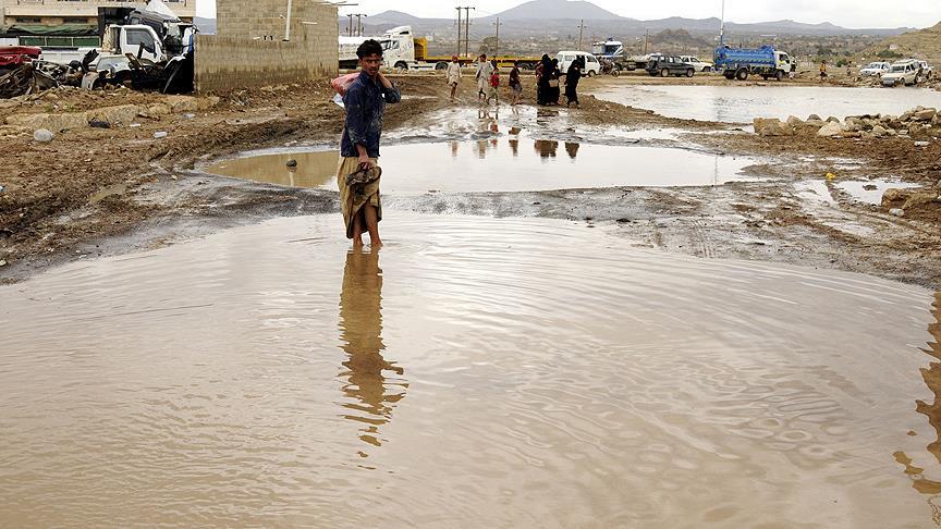 Yemen'de sel felaketi! 3 çocuk öldü, 99 yaralı var