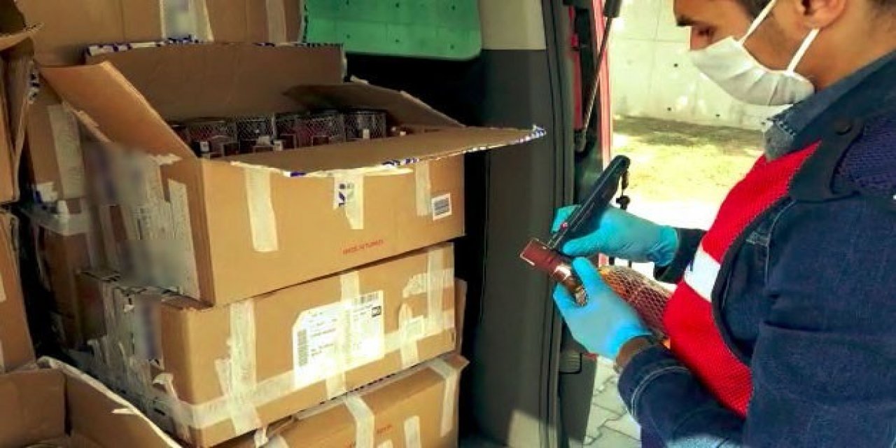 Antalya’da 300 litre kaçak içki yakalandı