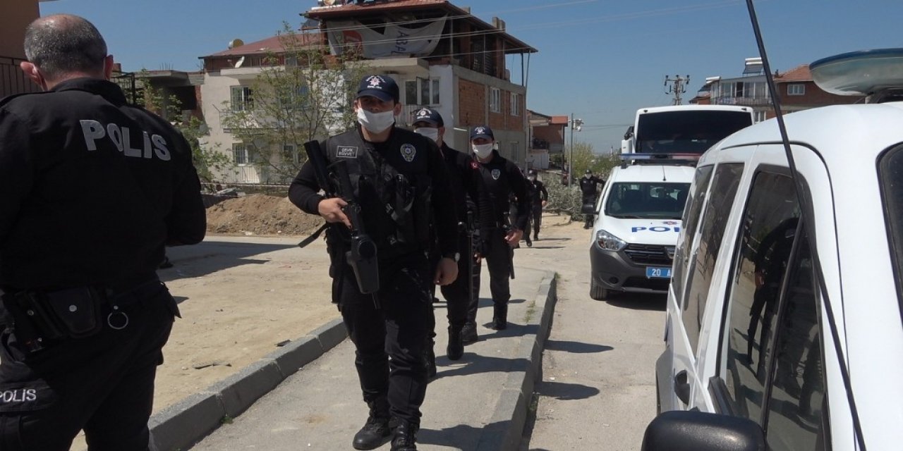 Denizli'de 3 gündür Kavga Ediyorlar