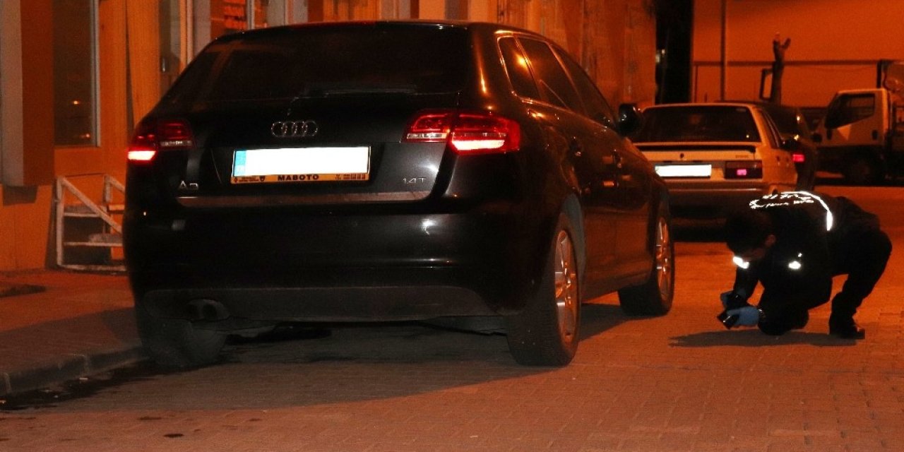 Otomobilin altında pompalı tüfek bulundu