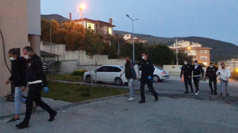 "Fakirler koronadan ölsün" diyerek deniz keyfi yaptılar!